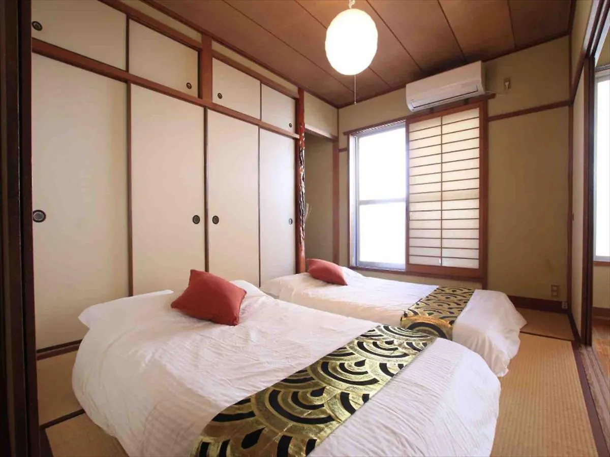 Appartamento Goraku Shinfu-Kae Osaka 0*,  Giappone